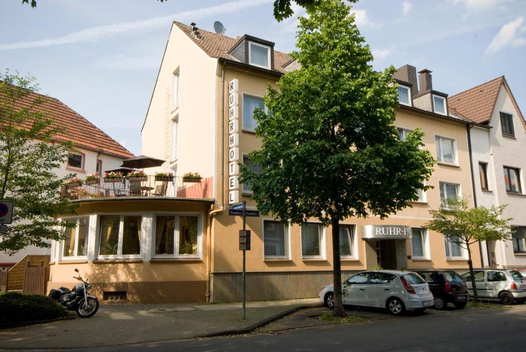 Ruhr Hotel Есен Екстериор снимка