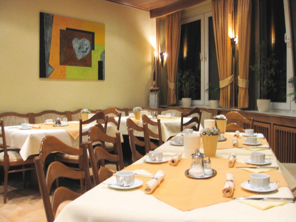 Ruhr Hotel Есен Екстериор снимка