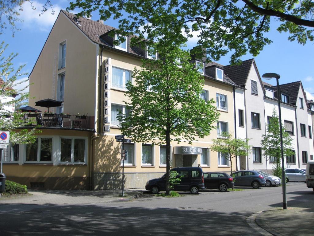 Ruhr Hotel Есен Екстериор снимка